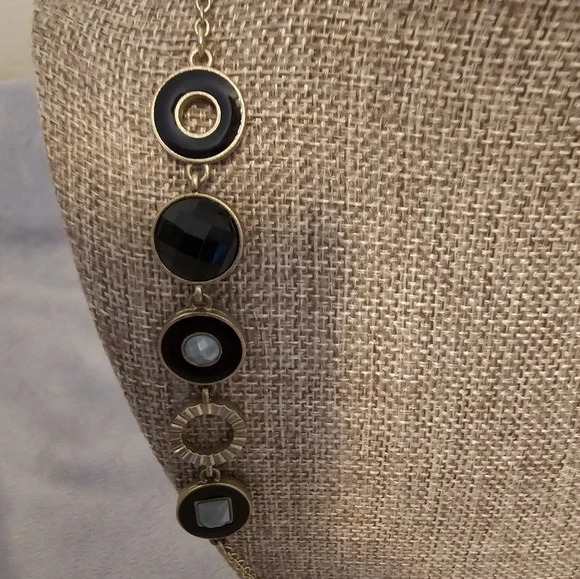 3 Lia Sophia Necklaces - Picture 6 of 7